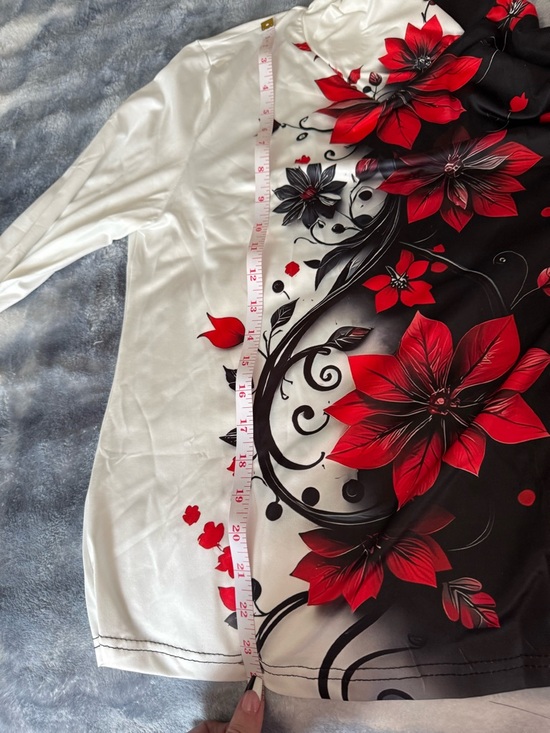 Oriental high neck Black and White Floral Long Sleeve Top - Picture 14 of 14